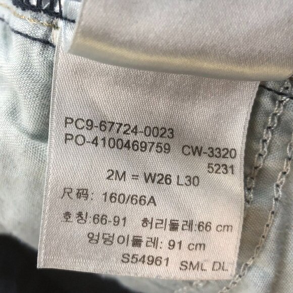 Levi's Women's Signature Jeans Size 2M Mid Rise Slim Straight Classic Blue Denim - Picture 3 of 16